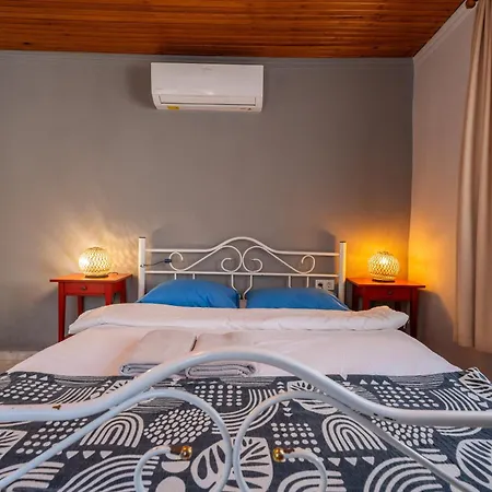 Holiday home Nar Alacati Private Jacuzzi House Cesme