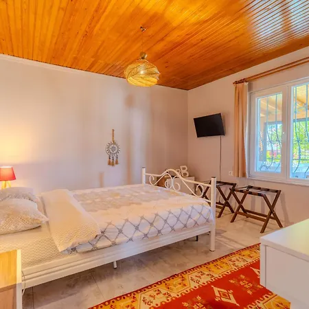 Nar Alacati Private Jacuzzi House * Cesme