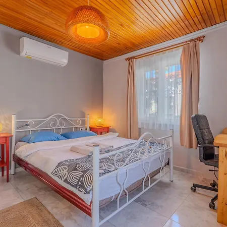 Nar Alacati Private Jacuzzi House * Cesme