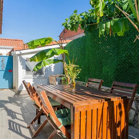 Holiday home Nar Alacati Private Jacuzzi House